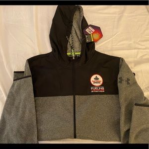 Selling under Armour Footlocker sweater jacket